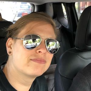 Meet your Posher, Jamie